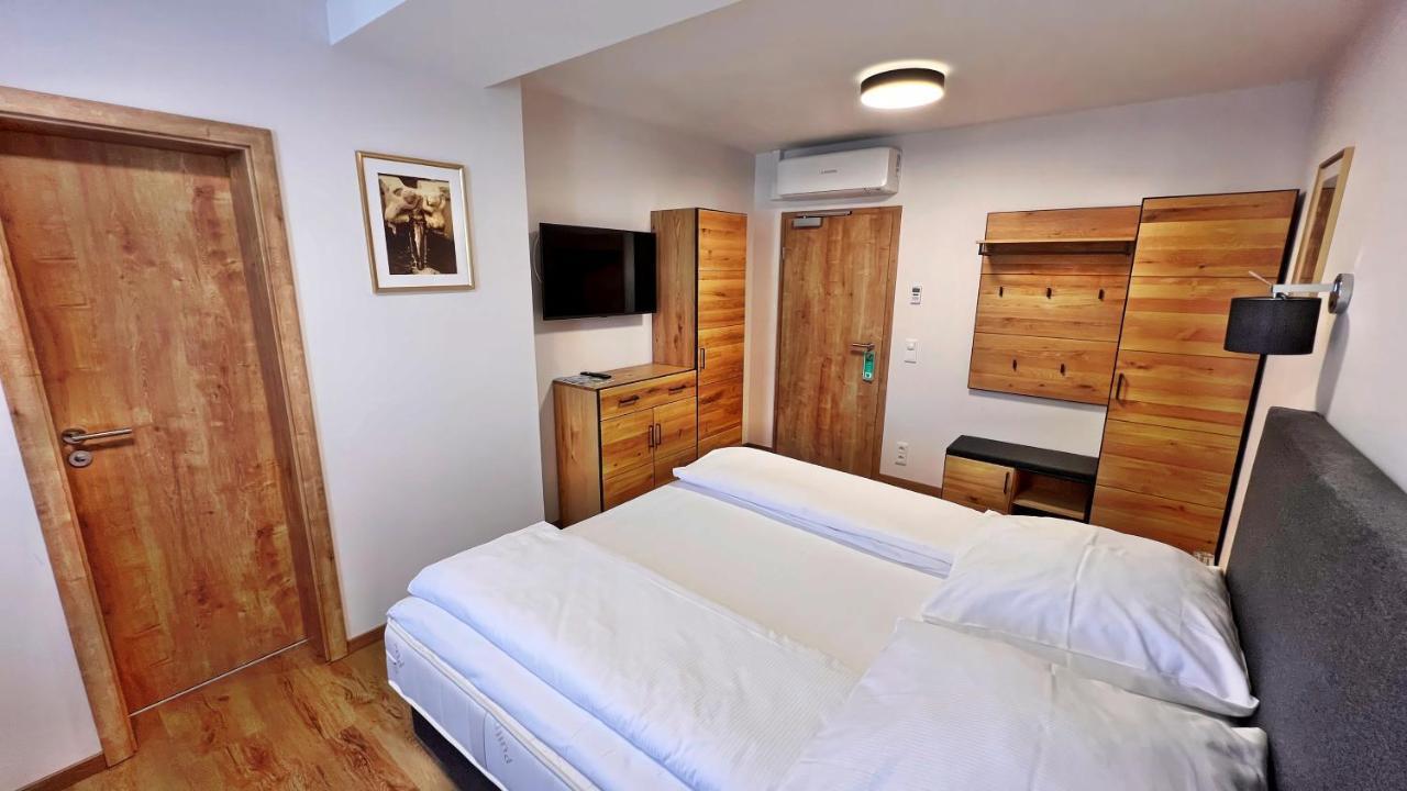 Hotel Zu Den Drei Kronen Seligenstadt Exteriér fotografie