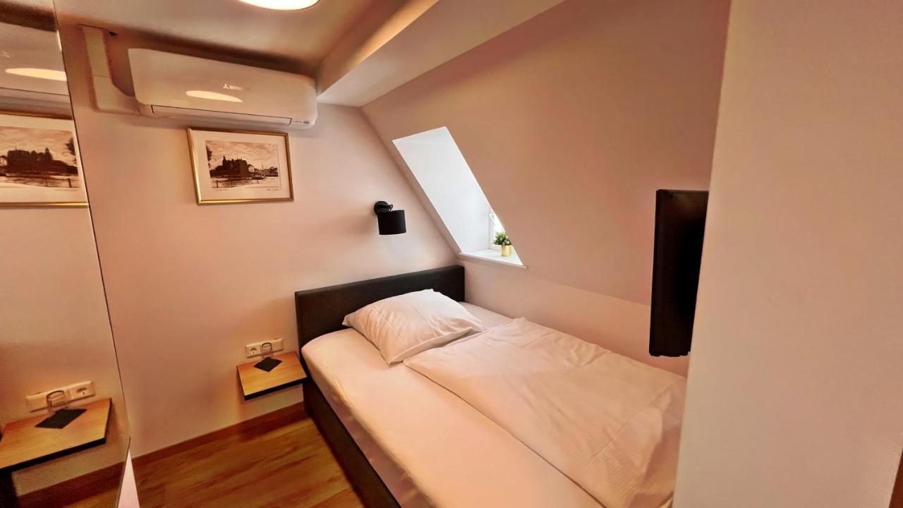 Hotel Zu Den Drei Kronen Seligenstadt Exteriér fotografie