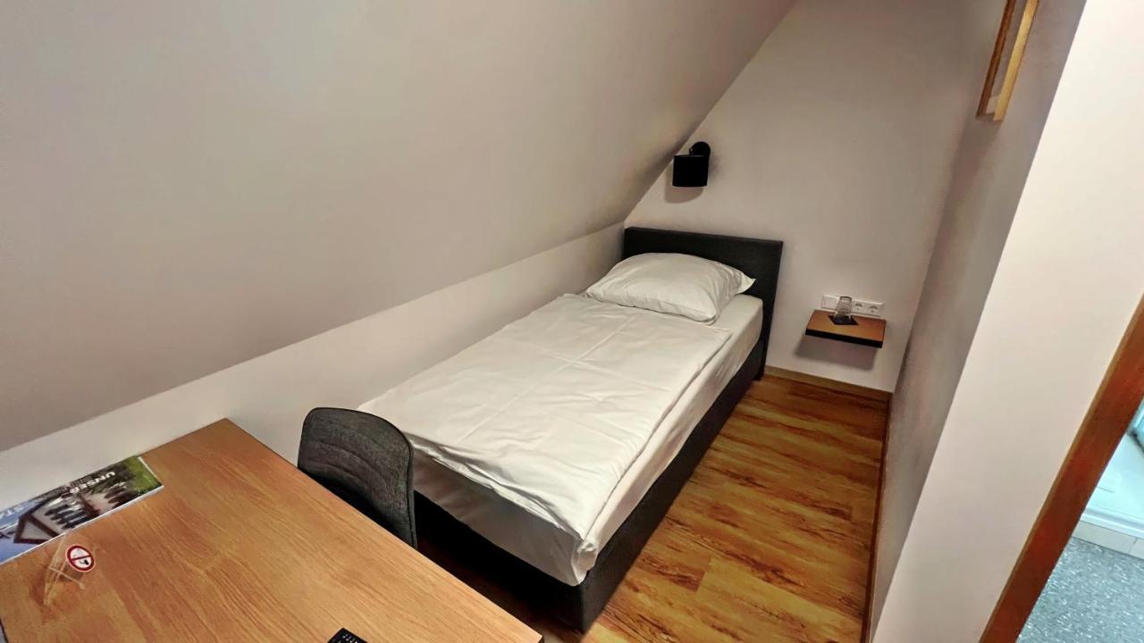 Hotel Zu Den Drei Kronen Seligenstadt Exteriér fotografie