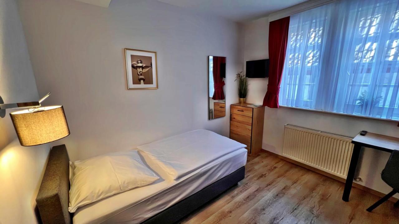 Hotel Zu Den Drei Kronen Seligenstadt Exteriér fotografie