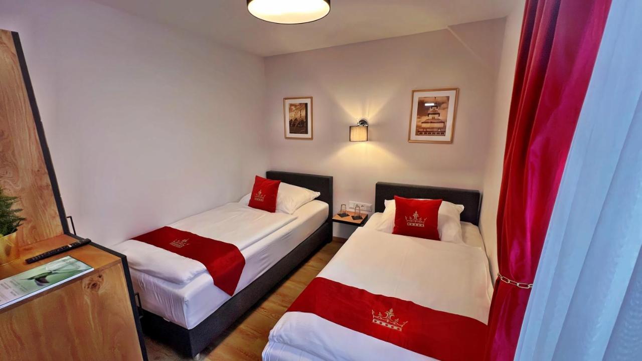 Hotel Zu Den Drei Kronen Seligenstadt Exteriér fotografie