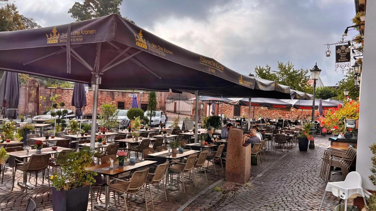 Hotel Zu Den Drei Kronen Seligenstadt Exteriér fotografie