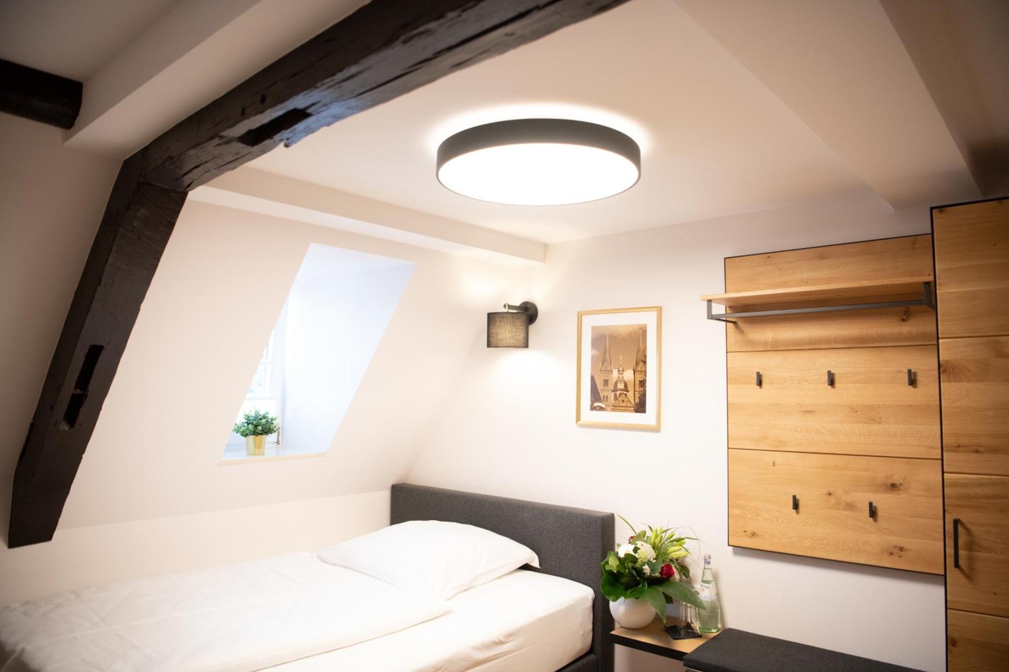 Hotel Zu Den Drei Kronen Seligenstadt Exteriér fotografie