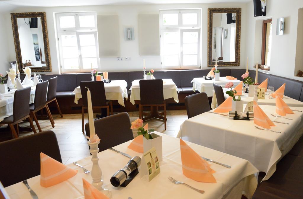 Hotel Zu Den Drei Kronen Seligenstadt Exteriér fotografie